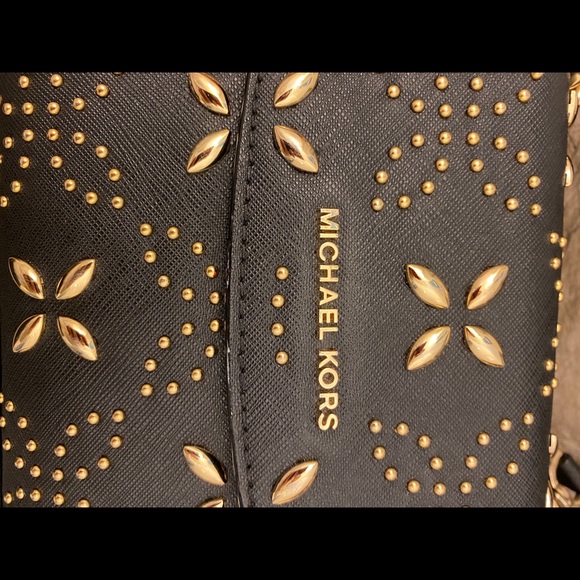 Michael Kors bag. - Picture 6 of 6